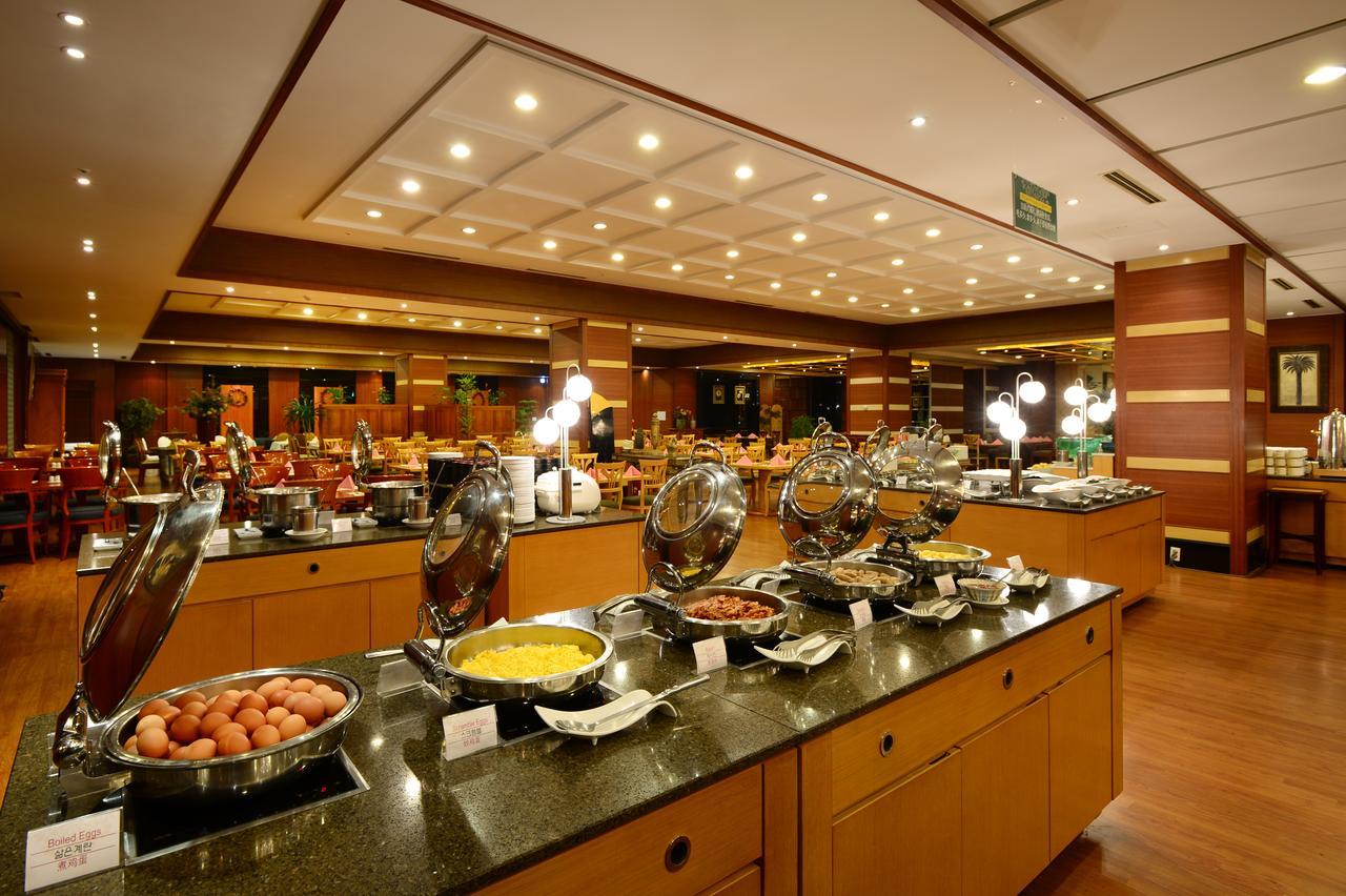 Jeju Oriental Hotel & Casino Екстер'єр фото