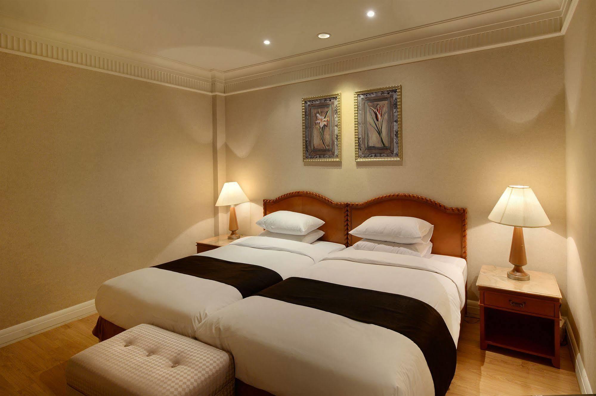 Jeju Oriental Hotel & Casino Екстер'єр фото